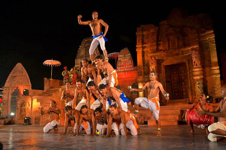 Oraon tribal dancers Chhattisgarh